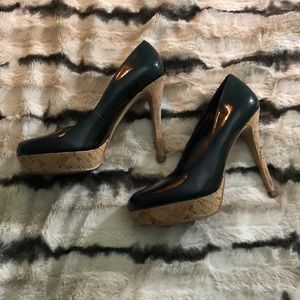 Jessica Simpson round toe heels
